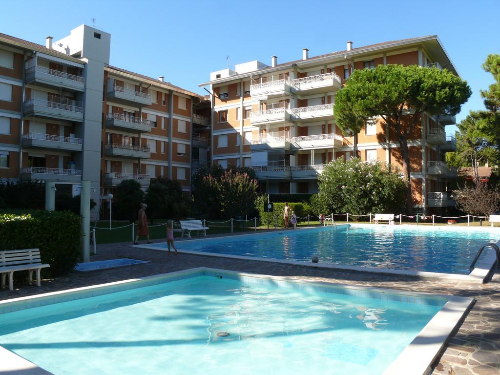 Residence Gardenia Lignano Sabbiadoro Eksteriør billede