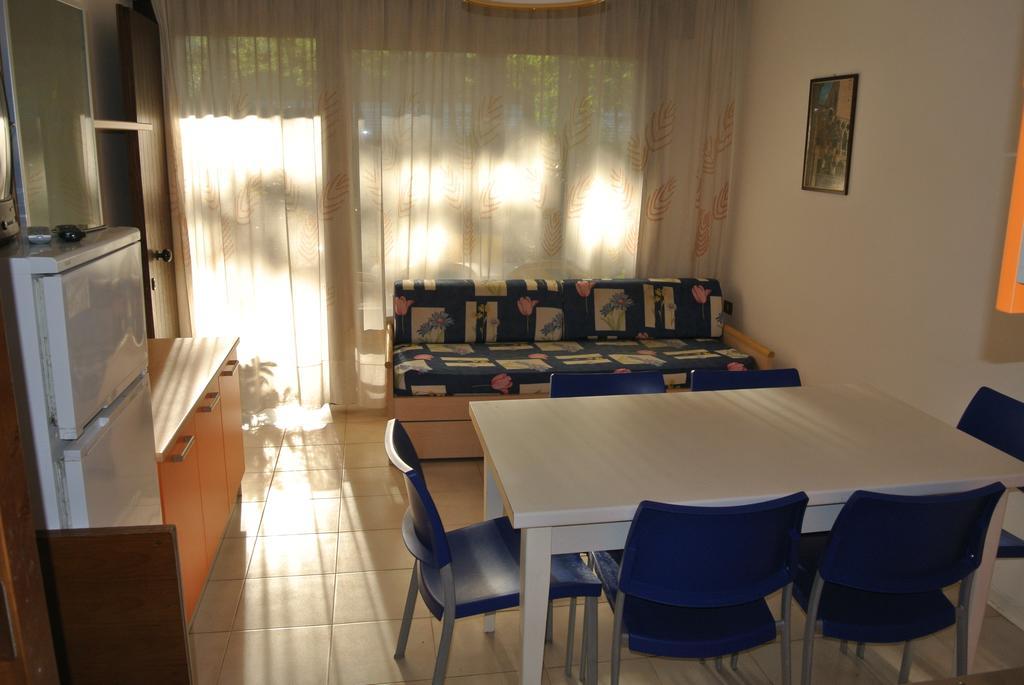 Residence Gardenia Lignano Sabbiadoro Eksteriør billede