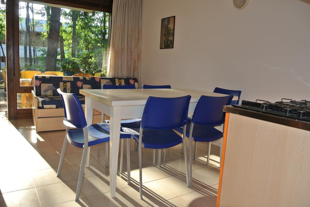 Residence Gardenia Lignano Sabbiadoro Eksteriør billede