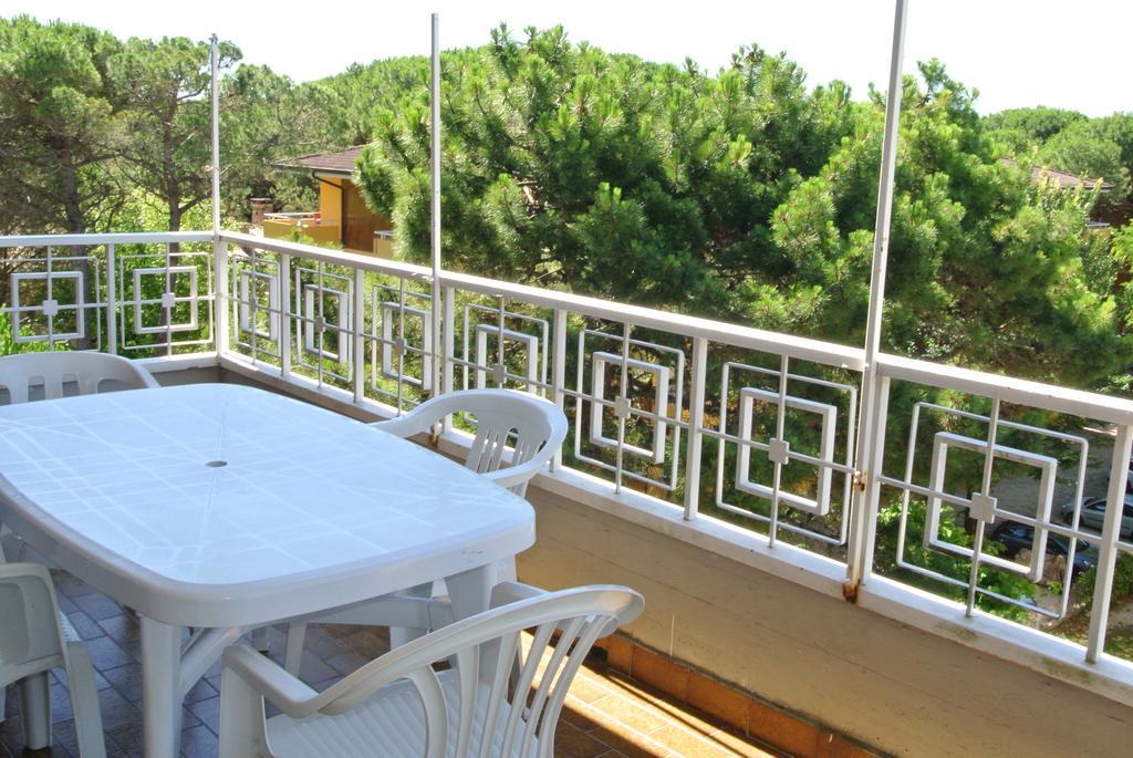 Residence Gardenia Lignano Sabbiadoro Eksteriør billede