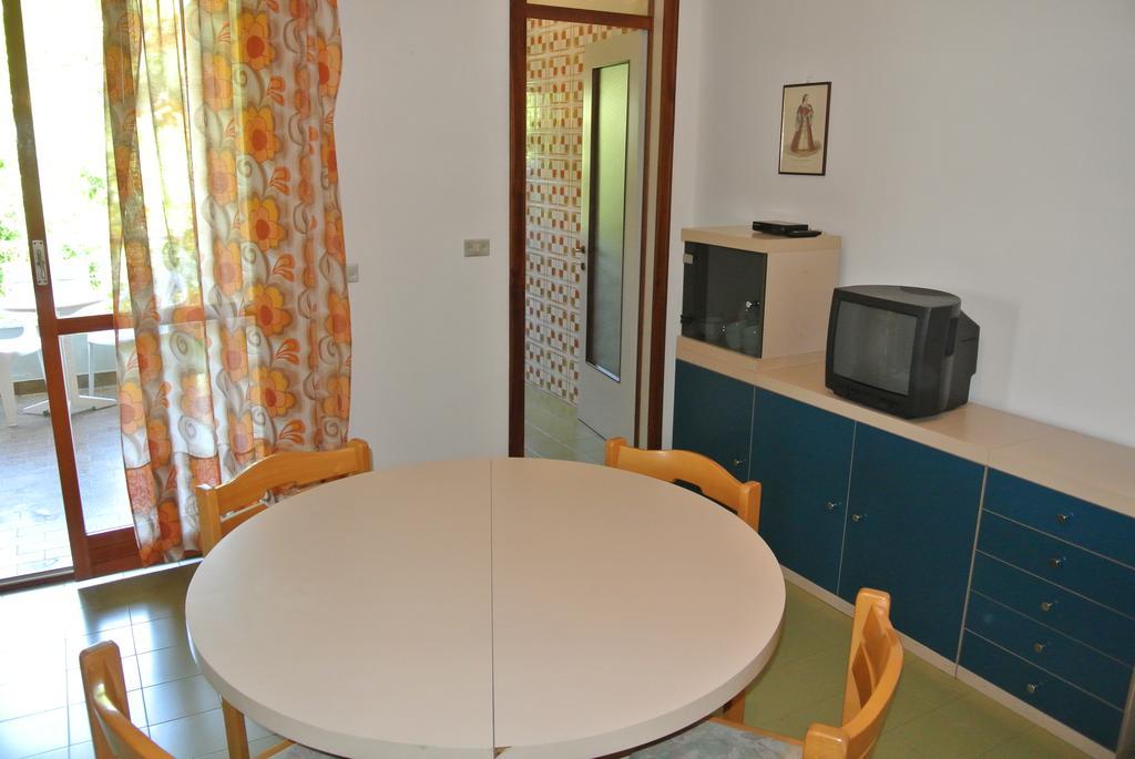 Residence Gardenia Lignano Sabbiadoro Eksteriør billede